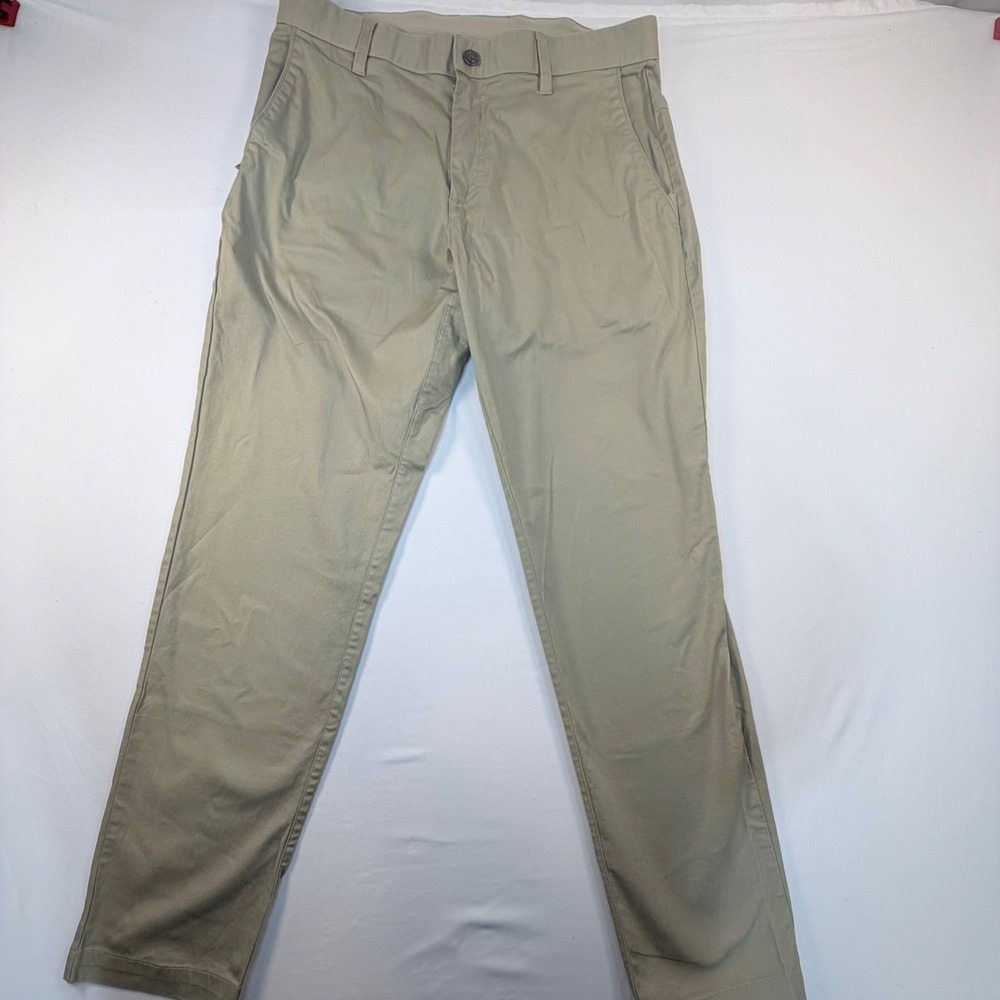 Fabletics High Side Chino Pants Mens 33x30 Khaki Twill Stretch Classic Fit